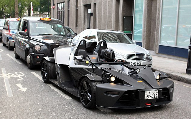 Το… Batmobile στους δρόμους του Λονδίνου