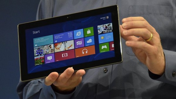 Η Microsoft παρουσίασε τον αντίπαλο του iPad
