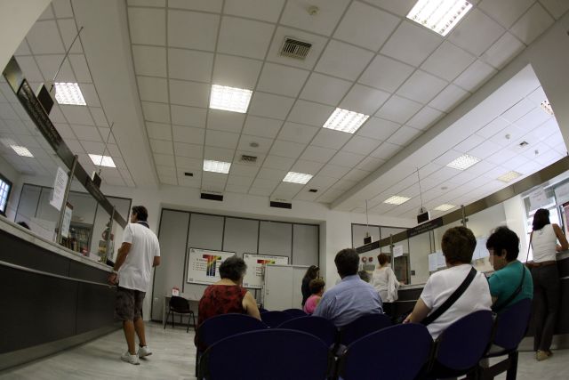 Φοροανατροπές για αγρότες και μπλοκάκια
