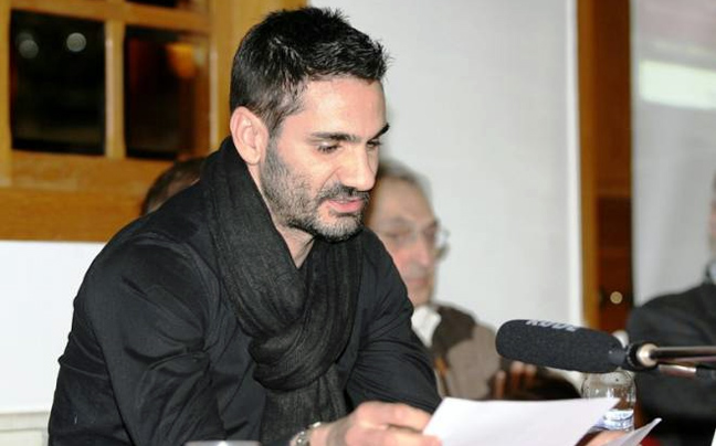 Βλέπει και αποφασίζει ο Ελευθερόπουλος