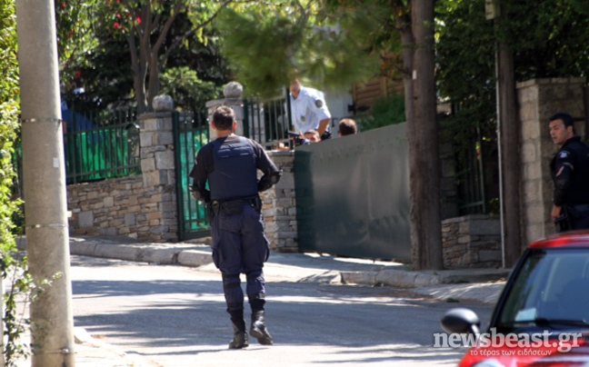 Περικυκλωμένο το σπίτι που κρύβεται ο κακοποιός