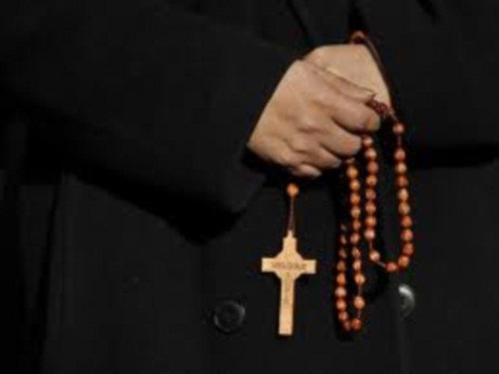 Ελεύθεροι αφέθηκαν δύο Ιταλοί ιερείς και μία Καναδή μοναχή