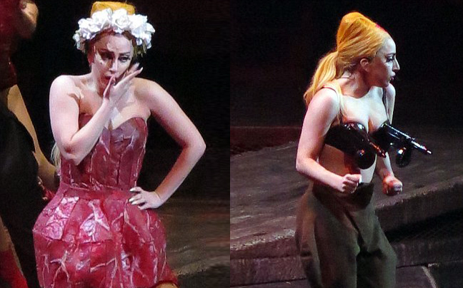 Κρέατα και&#8230; πολυβόλα στην συναυλία της Lady Gaga