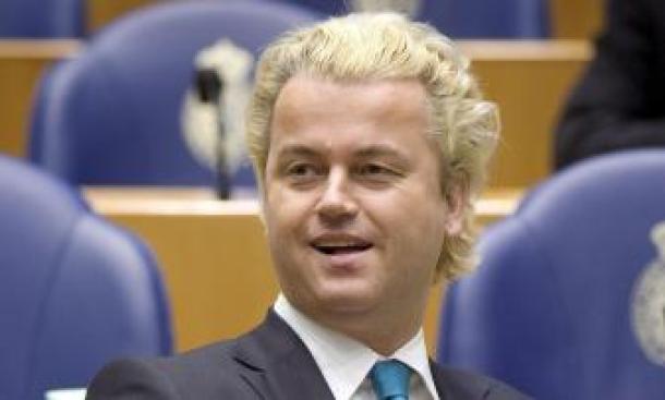 Ολλανδικό ακροδεξιό κόμμα «έχασε» δύο βουλευτές