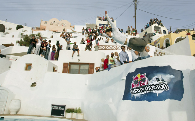 Το Red Bull Art of Motion επιστρέφει στη Σαντορίνη!