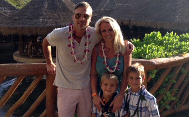 Η Britney Spears χαλαρώνει στη Χαβάη