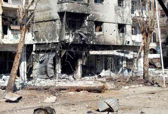 Σφοδροί βομβαρδισμοί στο Χαλέπι