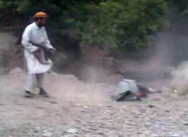 Κατακραυγή για την εκτέλεση της Αφγανής