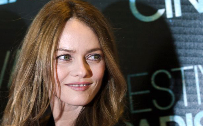 Πρώτη δημόσια εμφάνιση της Vanessa Paradis μετά τον χωρισμό