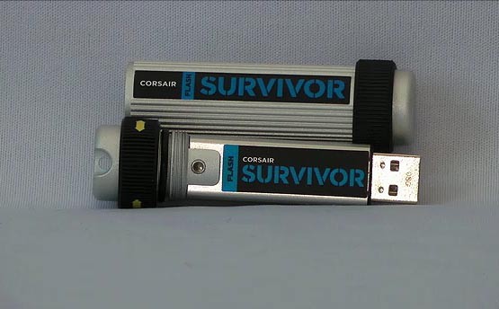 Corsair Flash Survivor για αδιάβροχες μνήμες