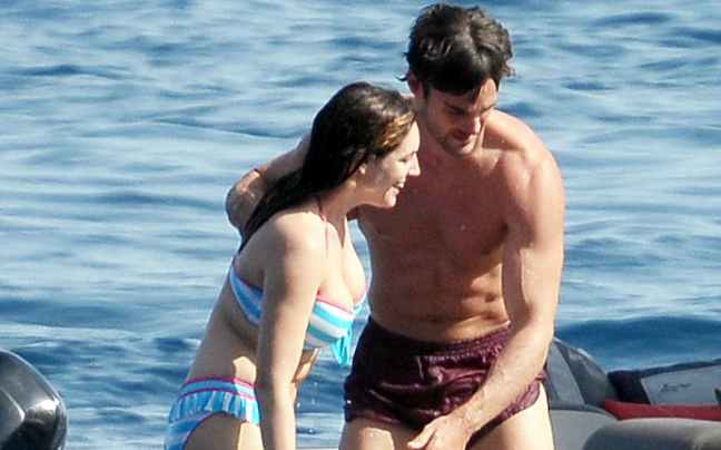 Η Kelly Brook… στο ναυτικό
