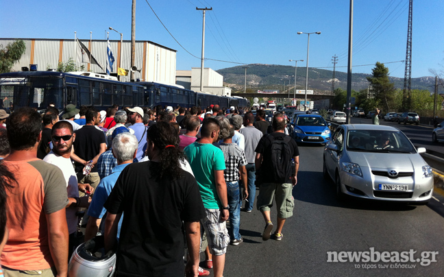 Κυκλοφοριακό κομφούζιο στην Αθηνών-Κορίνθου