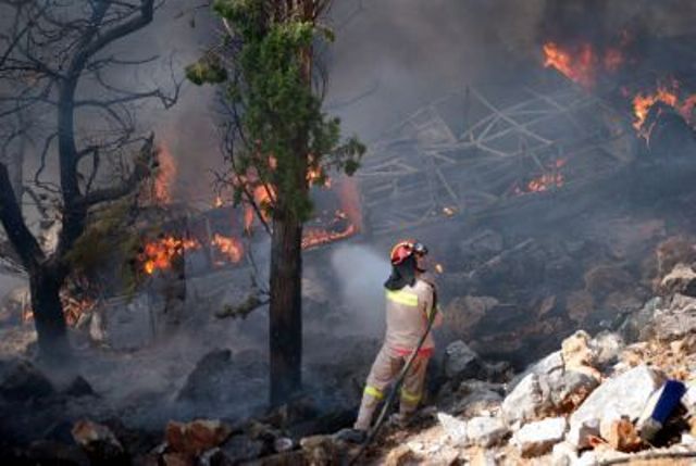 «Έτσι πέσαμε στο γκρεμό»