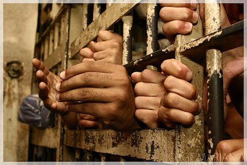 Τρίκλινα κελιά με τηλεόραση στις φυλακές Χανίων