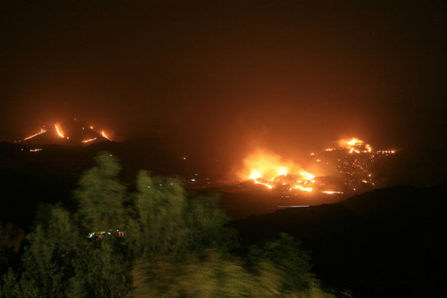 Δεκάδες πυρκαγιές σε όλη τη Σικελία