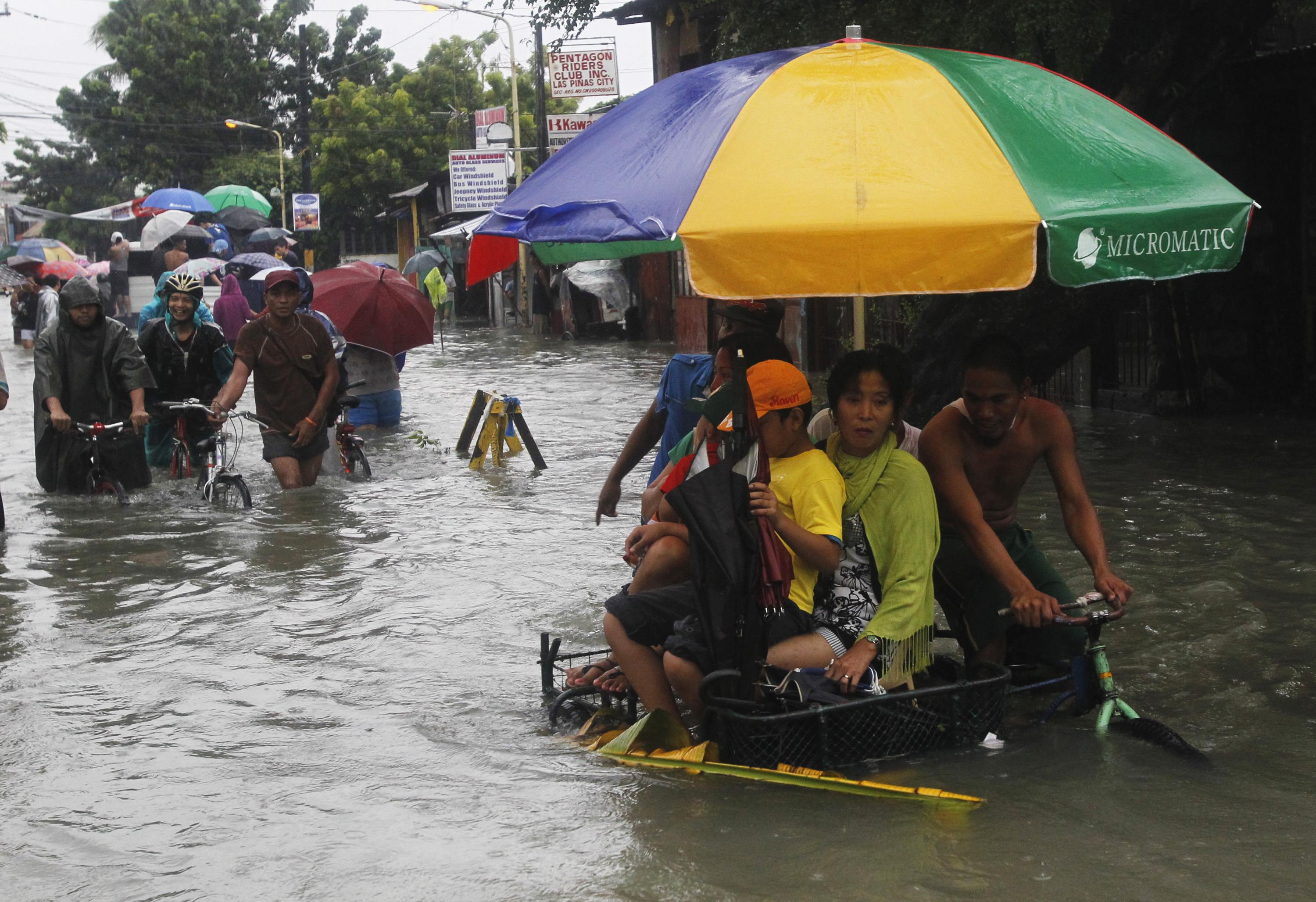 Πενήντα τρία θύματα από τις πλημμύρες στις Φιλιππίνες
