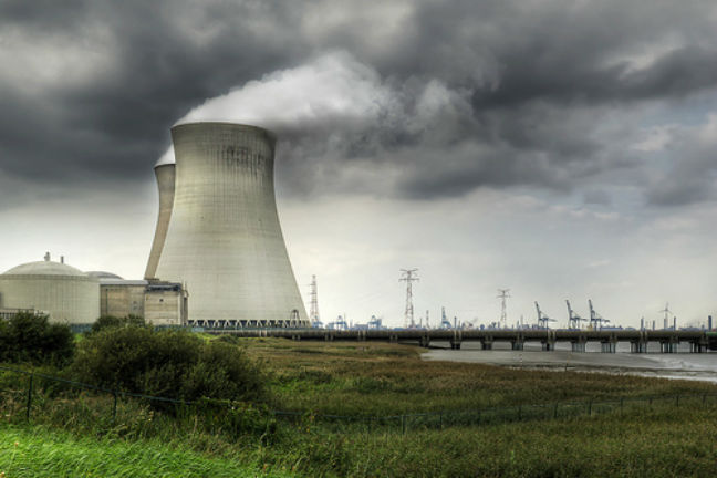 Έρευνα για ρωγμές σε γαλλικούς πυρηνικούς αντιδραστήρες