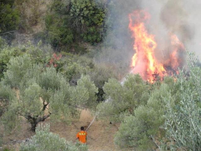 Συναγερμός από πυρκαγιά κοντά στην πόλη του Ρεθύμνου