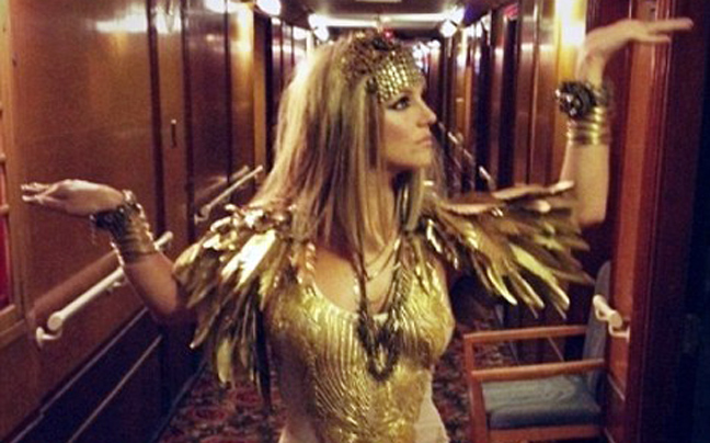 Η Britney Spears… Κλεοπάτρα