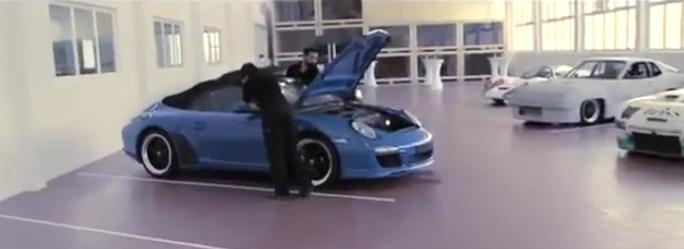 «Βόλτα» στο μουσείο της Porsche