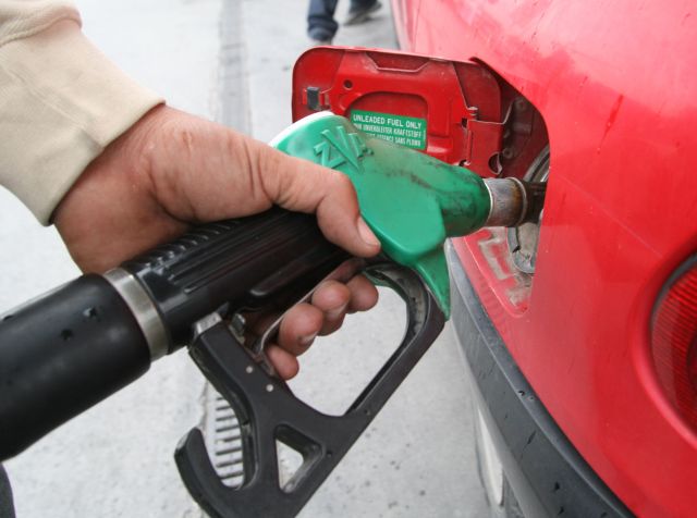 «Οι υψηλές τιμές των καυσίμων έχουν μερίδιο ευθύνης για την εξαετή ύφεση»