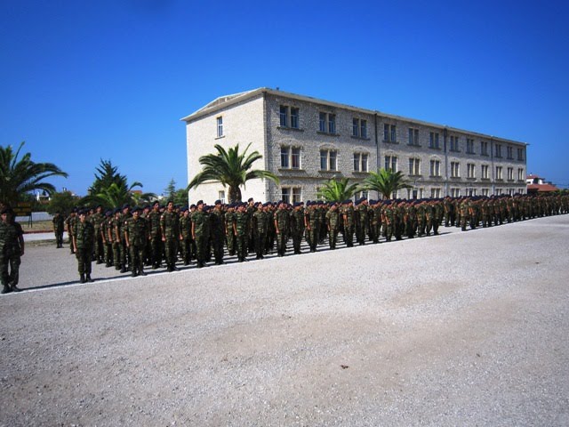 Ανησυχία για το ενδεχόμενο κατάργησης στρατοπέδων