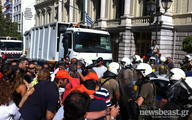 Κυκλοφοριακό κομφούζιο στο κέντρο