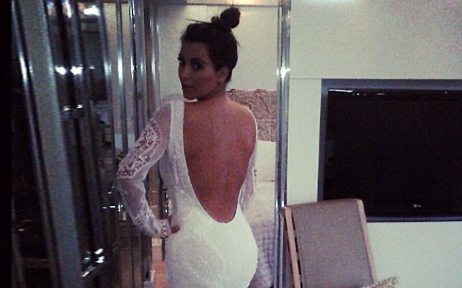 Πρόβα… νυφικού για την Kim Kardashian