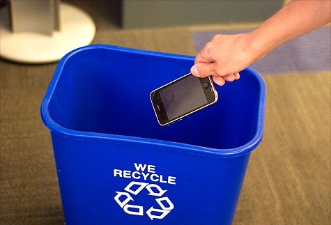 Η Apple προσφέρει πρόγραμμα «ανακύκλωσης» για iPhones