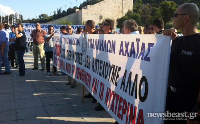 Σε εξέλιξη συγκέντρωση ένστολων στο Καλλιμάρμαρο