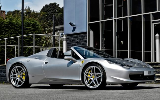 Επέμβαση στη Ferrari 458 Spider