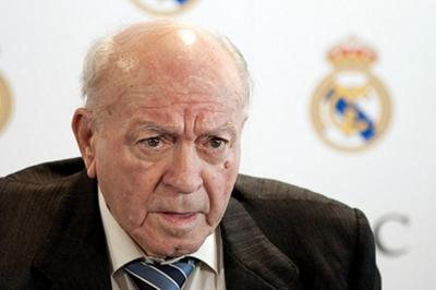 Την κατά 50 χρόνια νεότερή του παντρεύεται ο Ντι Στεφάνο