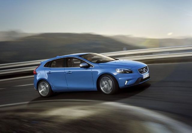 Στο Παρίσι το Volvo V40 R-Design