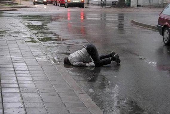 Εδώ το καλό hangover
