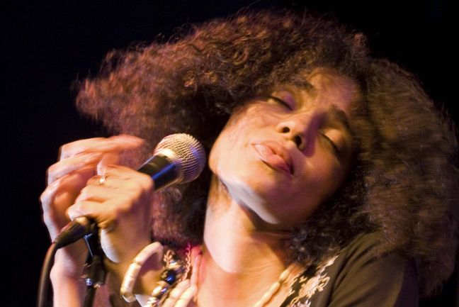 Για πρώτη φορά στην Ελλάδα η Nneka Egbuna