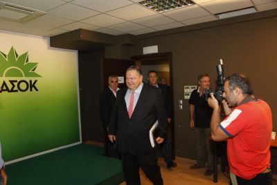 Δεν έχει ενημερωθεί το ΠΑΣΟΚ για τα νέα μέτρα