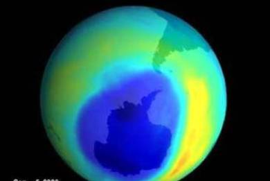 Η τρύπα του όζοντος  έχει σταθεροποιηθεί την τελευταία δεκαετία αλλά δεν έχει εξαλειφθεί