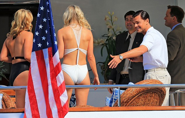Ο DiCaprio και τα… κορίτσια του