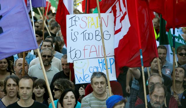 Στους δρόμους για δεύτερη ημέρα οι Ισπανοί