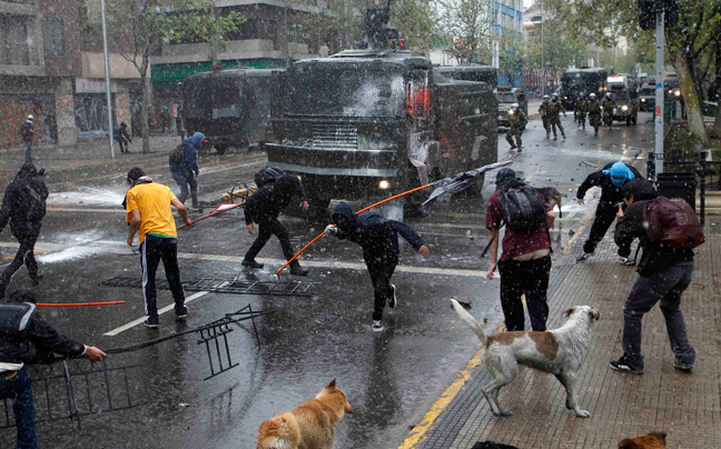 Συγκρούσεις σε εκπαιδευτικό συλλαλητήριο στη Χιλή