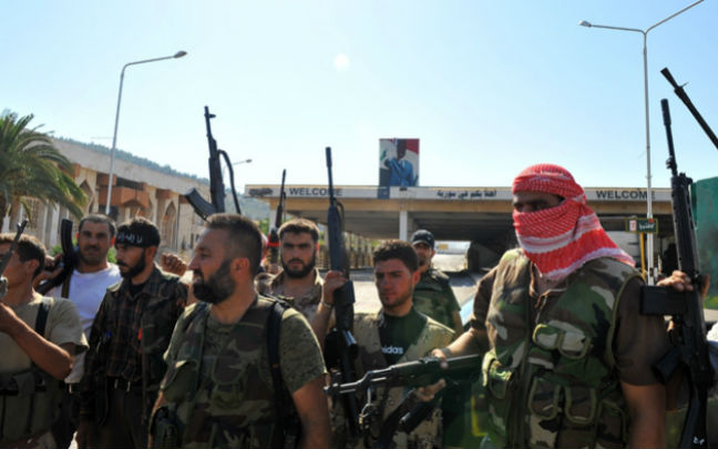 Οι αντάρτες της Συρίας ελπίζουν να γίνει πράξη η άρση του εμπάργκο