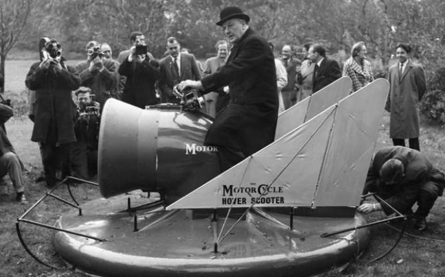 Το περίφημο Hover Scooter του 1960