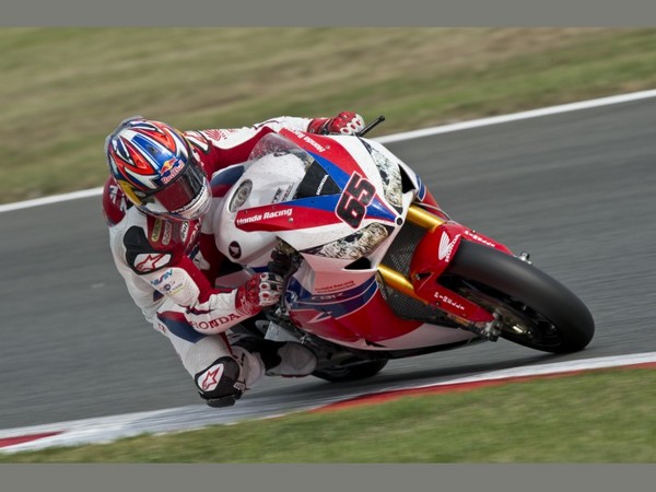 Τα Honda με νέα χρώματα στον αγώνα Superbike Magny Cours