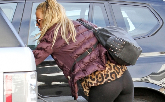 Το διαφανές κολάν τής Sarah Harding