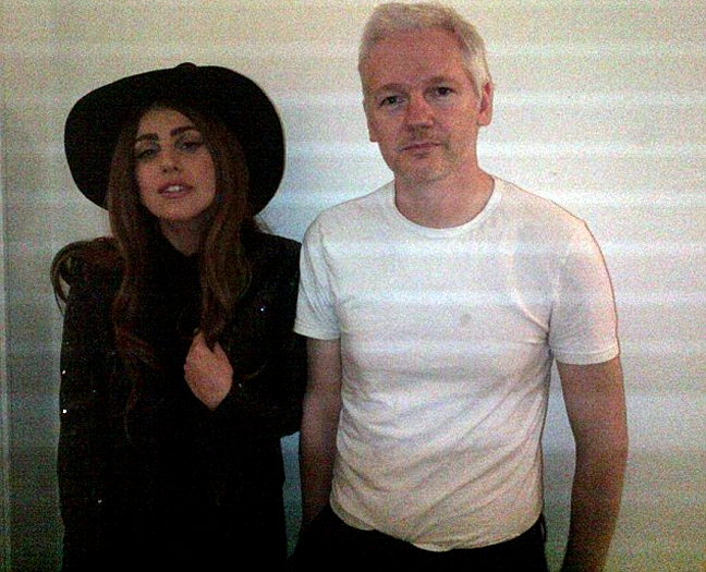 Τον κ. WikiLeaks επισκέφθηκε η Lady Gaga
