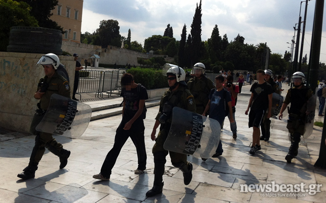 Προληπτικές προσαγωγές στο Σύνταγμα