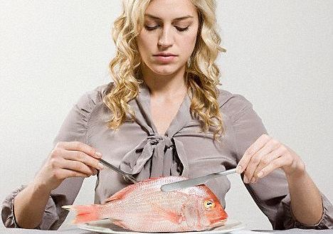 Ποιες βιταμίνες χάνετε αν δεν τρώτε ψάρι