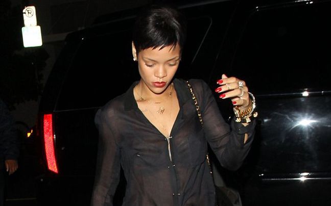 «Χρυσάφι» στη Rihanna για να πατήσει ένα κουμπί!
