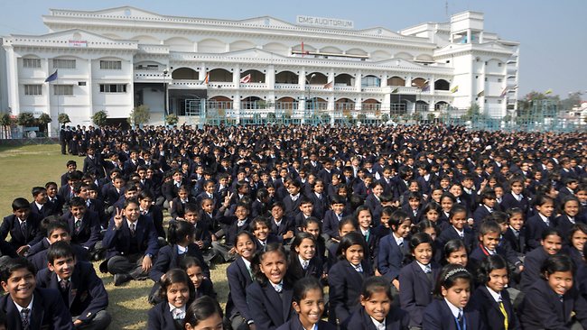 Το σχολείο με τους 45.000 μαθητές