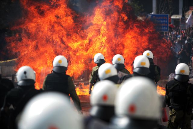 Δύο διαδηλωτές νεκροί μέσα σε ένα χρόνο